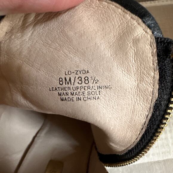 Louise Et Cie Lo-Zyda Bootie Black Leather Almond Toe Size 8M - Picture 6 of 9